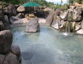 赤倉温泉野天風呂 滝の湯